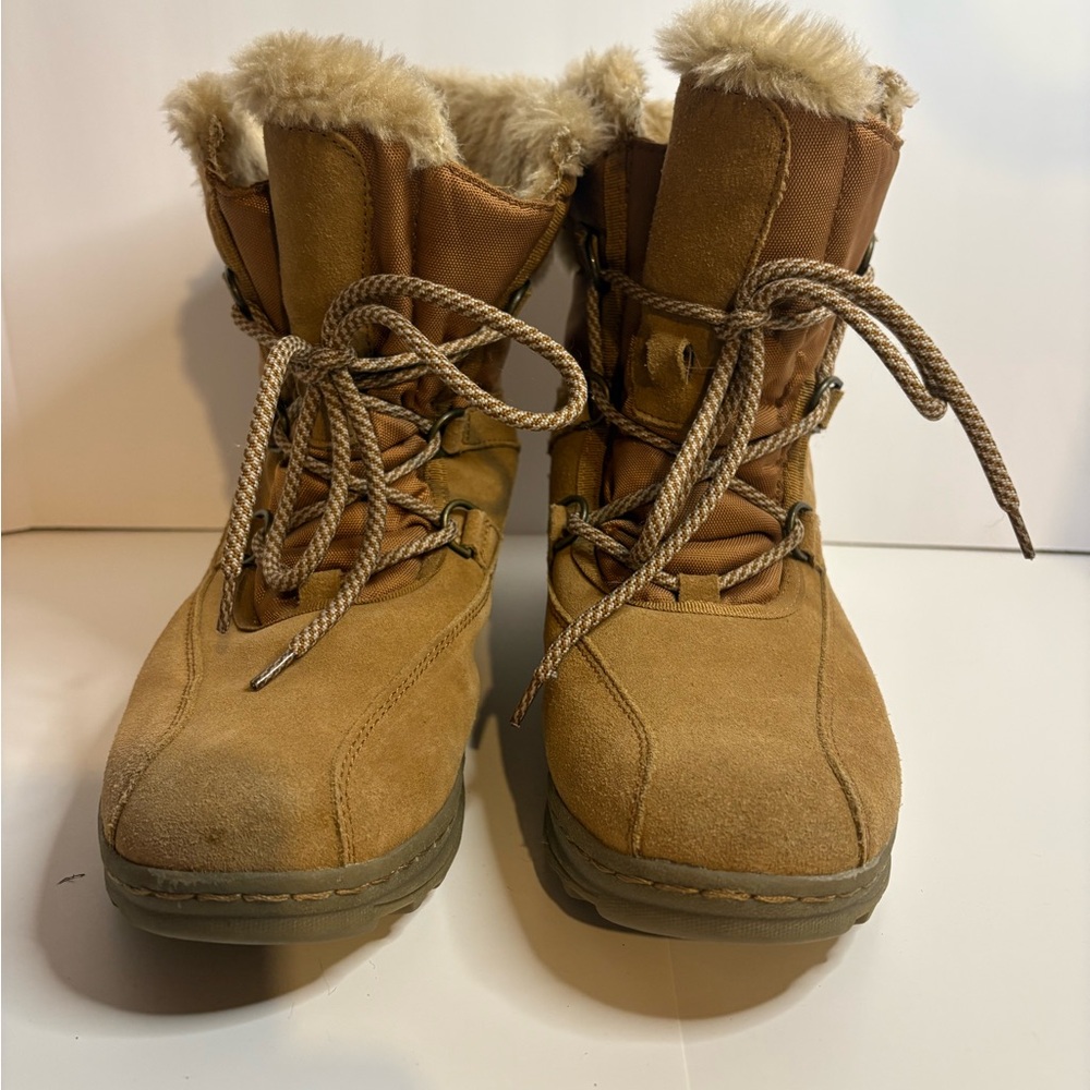 Women's Tan Winter Boots